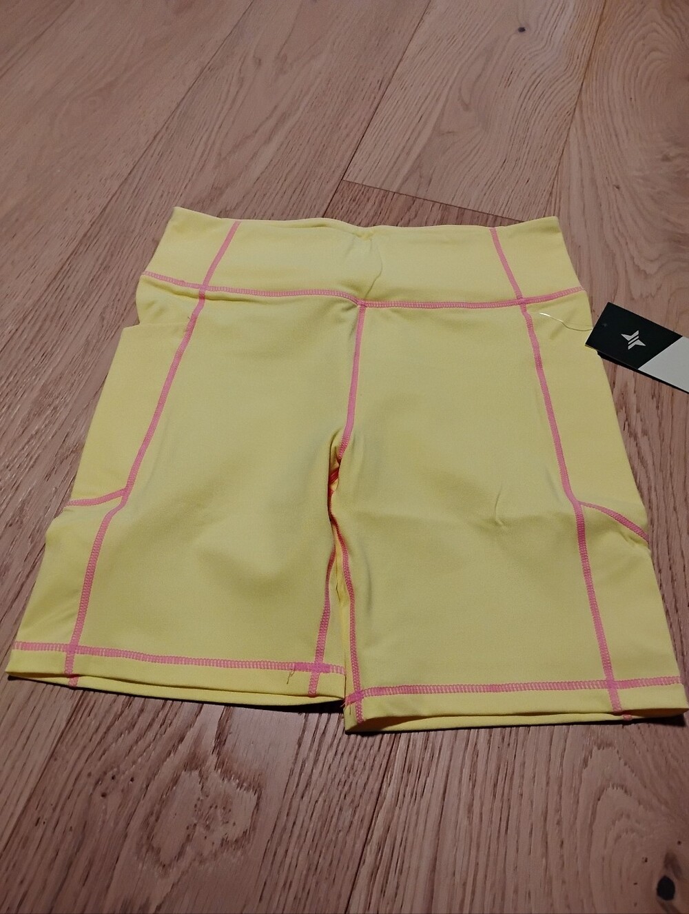 Tuckernuck Compression Yellow Bike Short Size M NWT